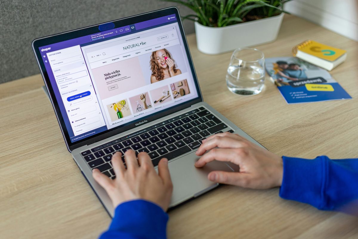 A website selling products directly (DTC)