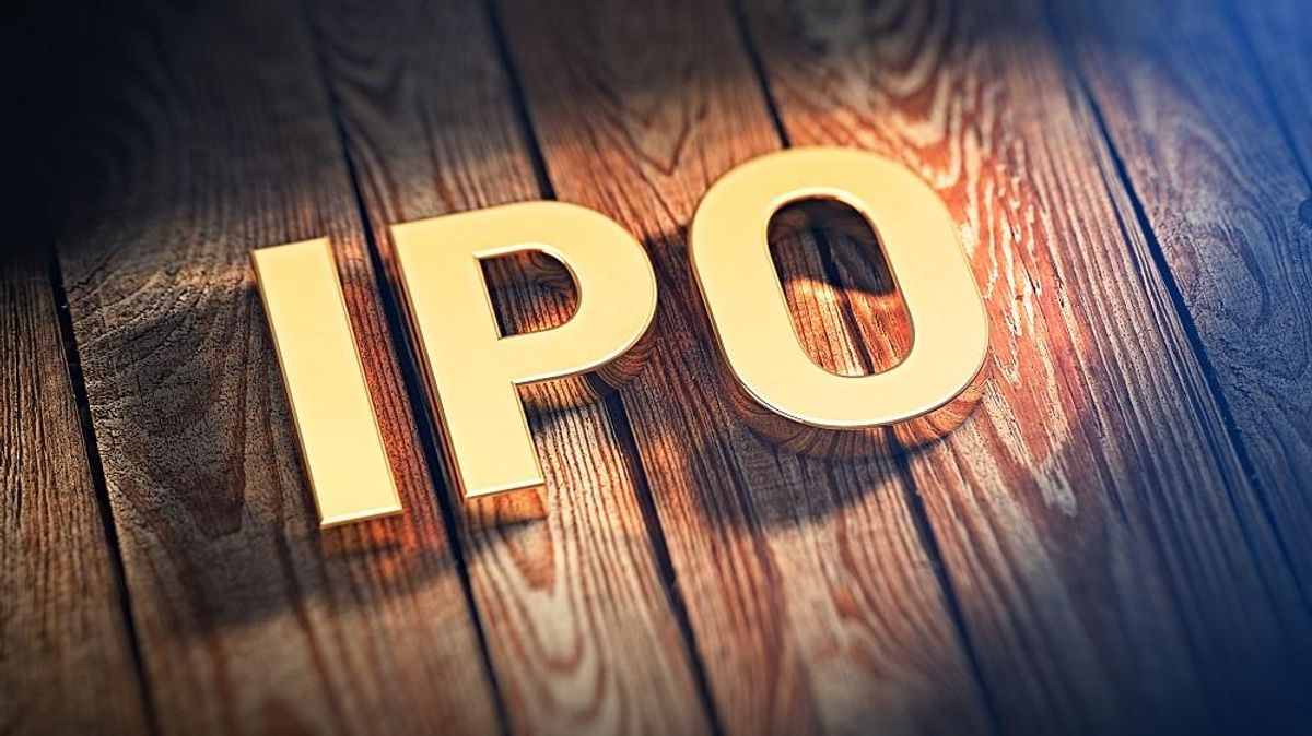Acronym IPO on wood planks