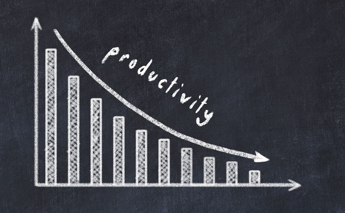decreasing business graph