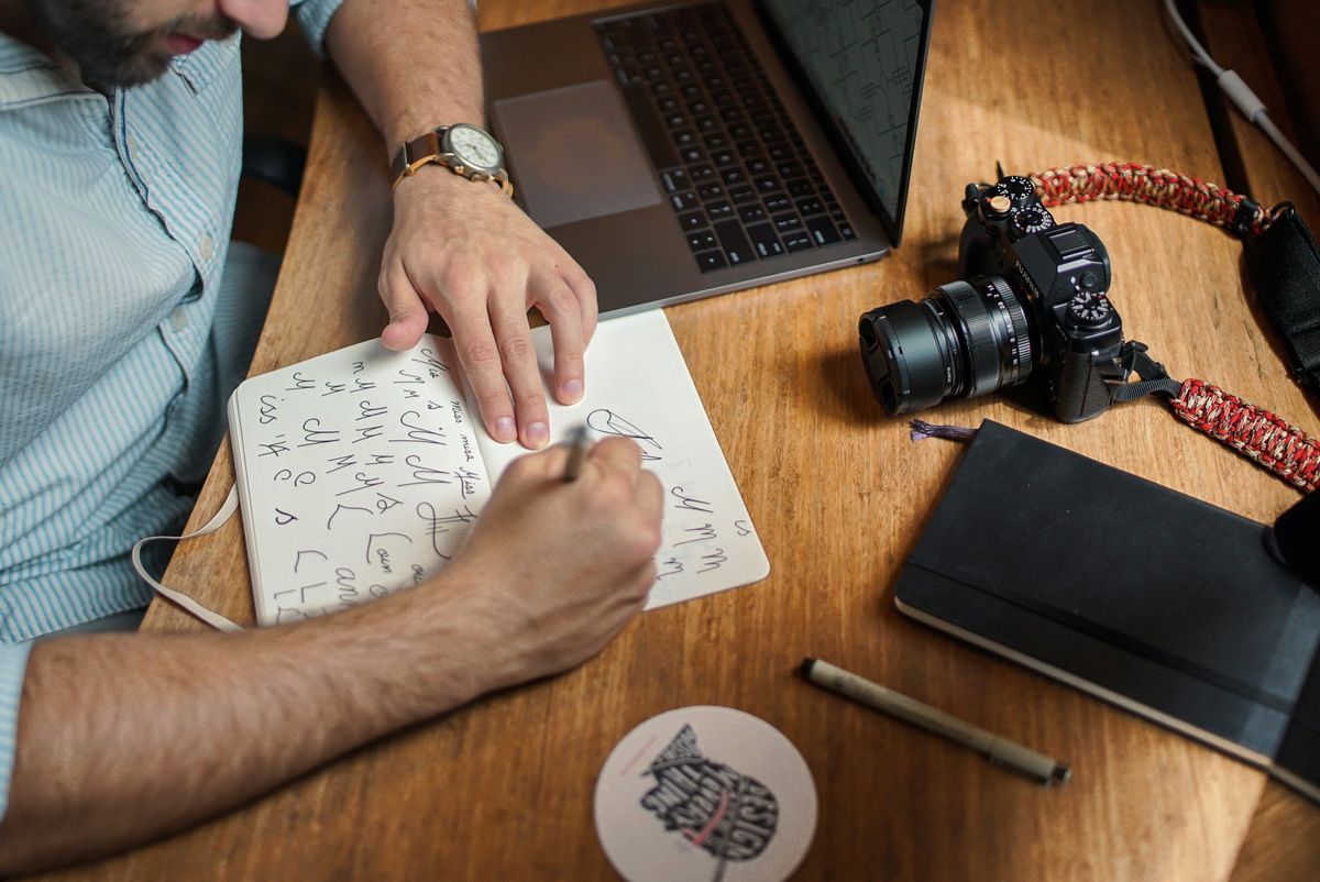 Designing a logo to trademark for a small business
