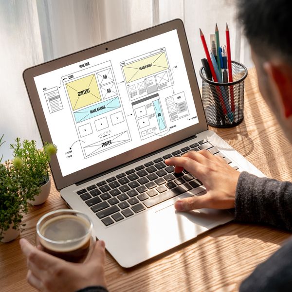 Designing an e-commerce website to increase traffic