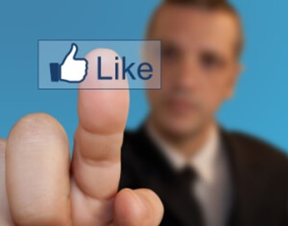 Facebook like managing social media