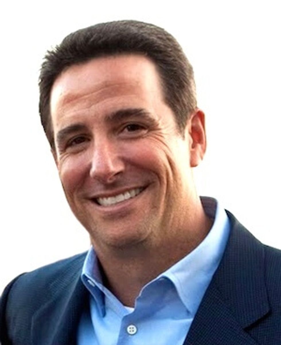 headshot of Devin Schain