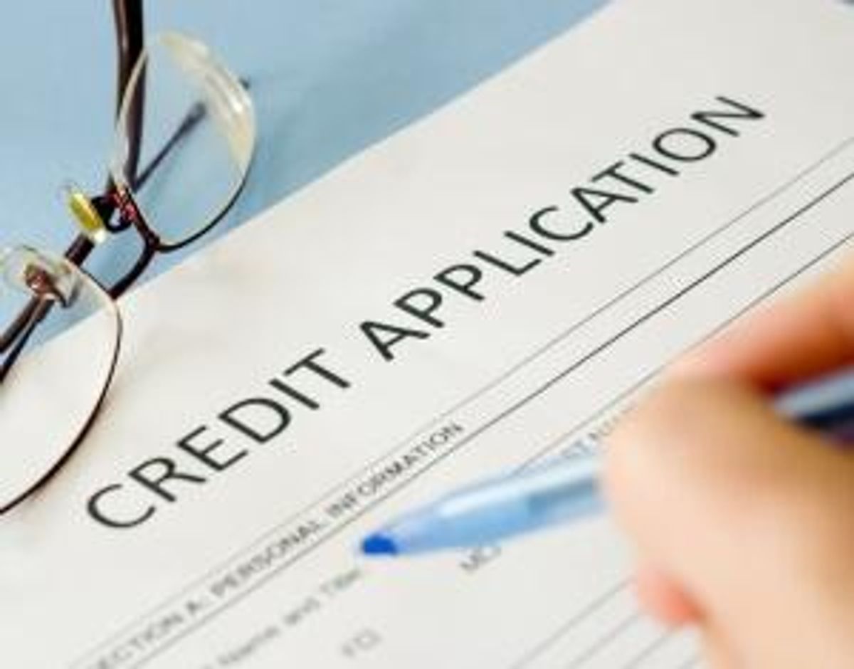 Protect Your Business From Deadbeats With a Well-Designed Credit Application