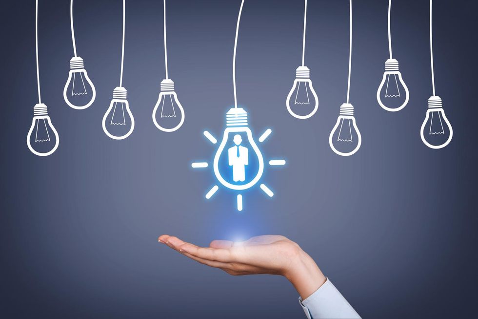 How Much Should You Expect to Pay a Recruiter?