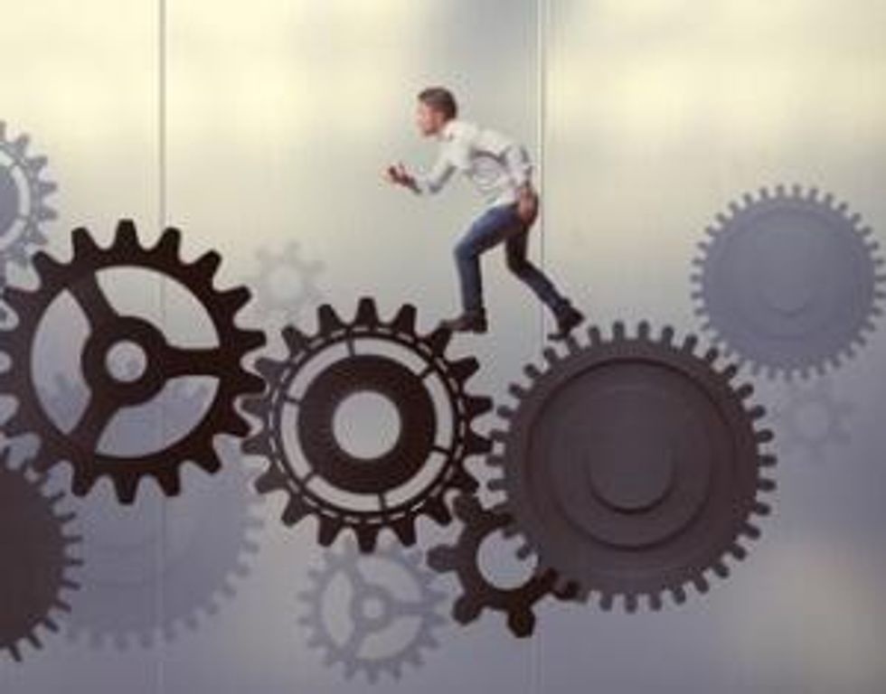 3 Simple Steps to Become a "Follow Up Machine" and Win More Clients