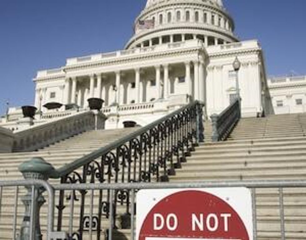 Business and Individual Taxpayers Must File and Pay Taxes Despite the Shutdown