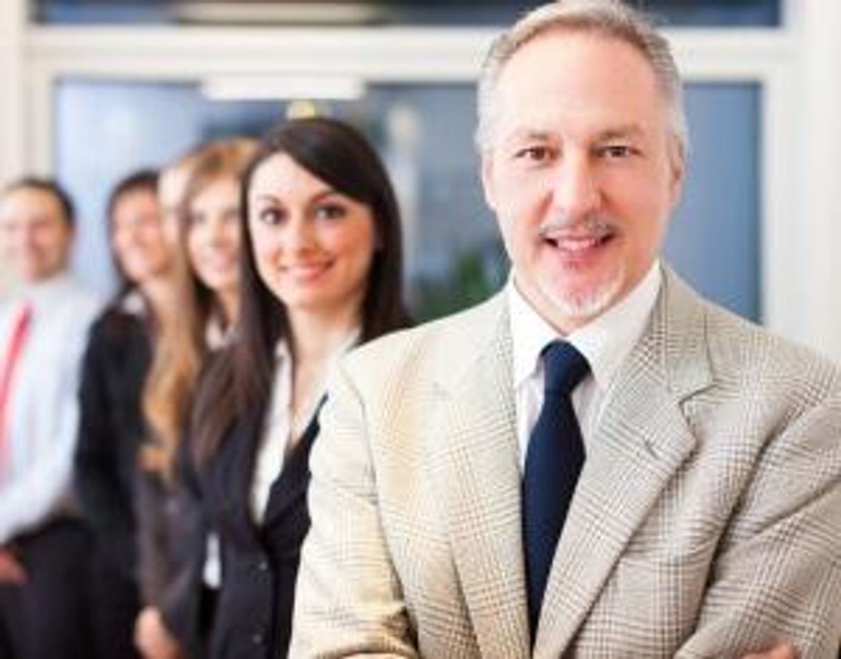 5 Strategies to Lead a Successful Sales Team