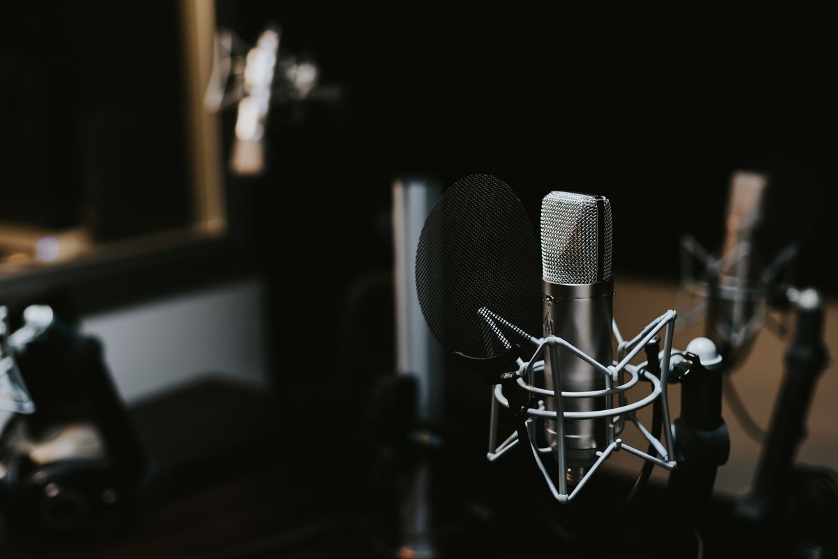 Radio mike for advertising