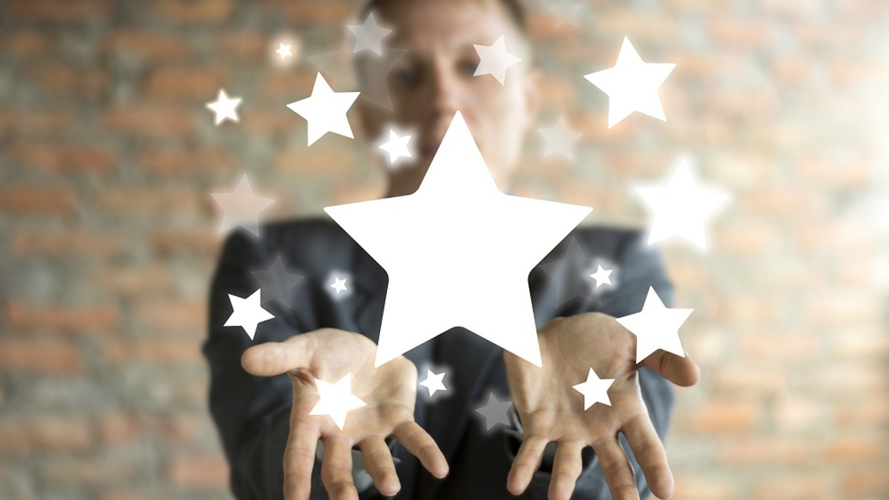 Review and ratings increase ecommerce revenue concept.