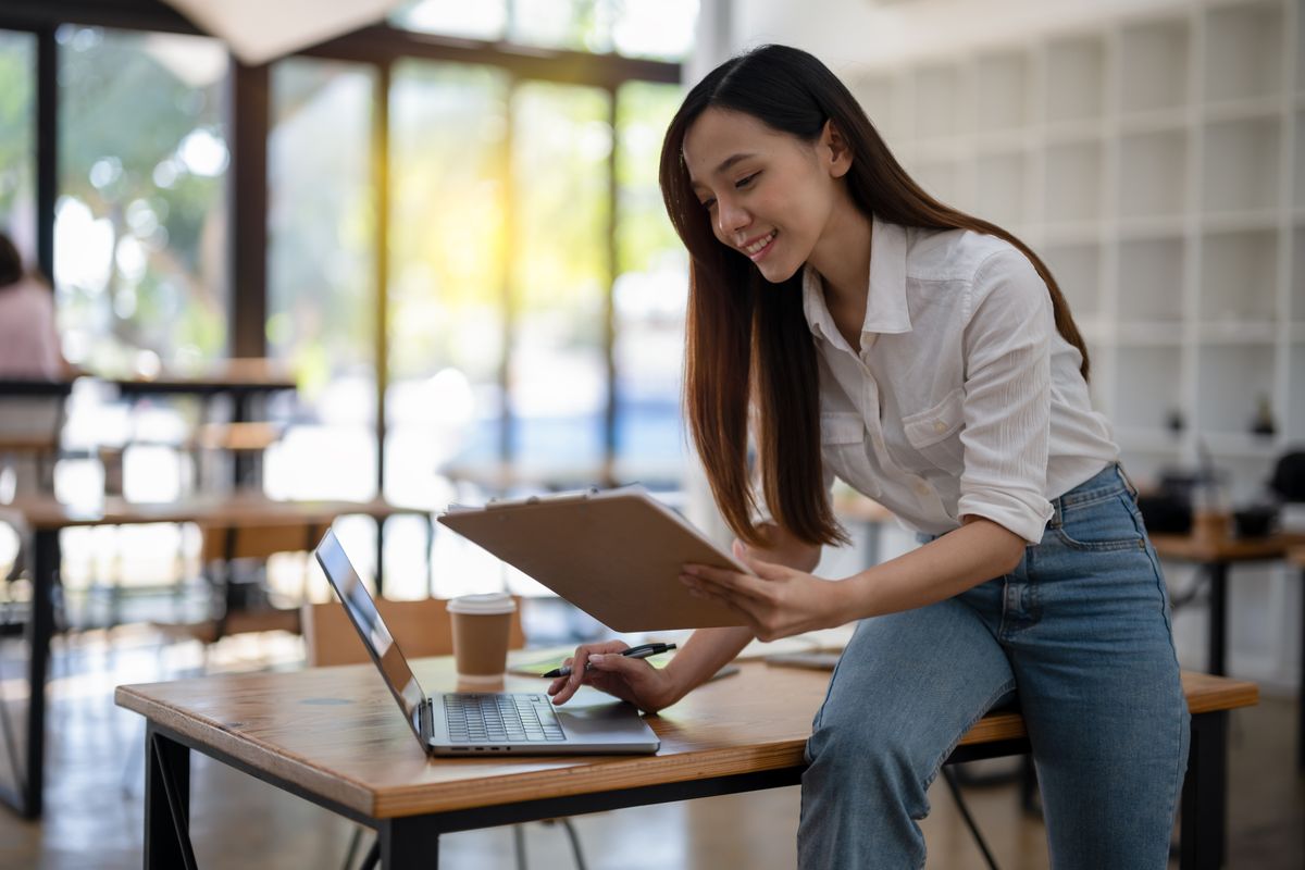 Small business owner filing a BOI report