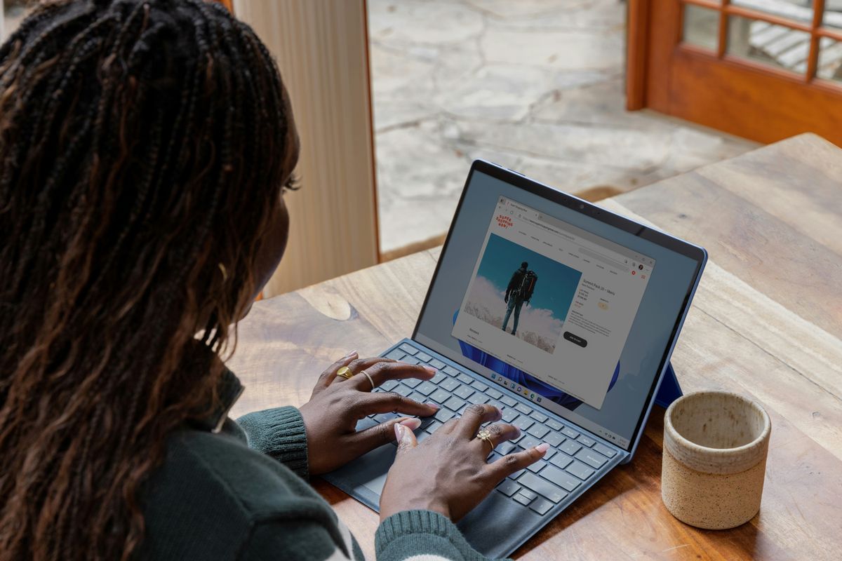 Small business owner writing a blog post for her business
