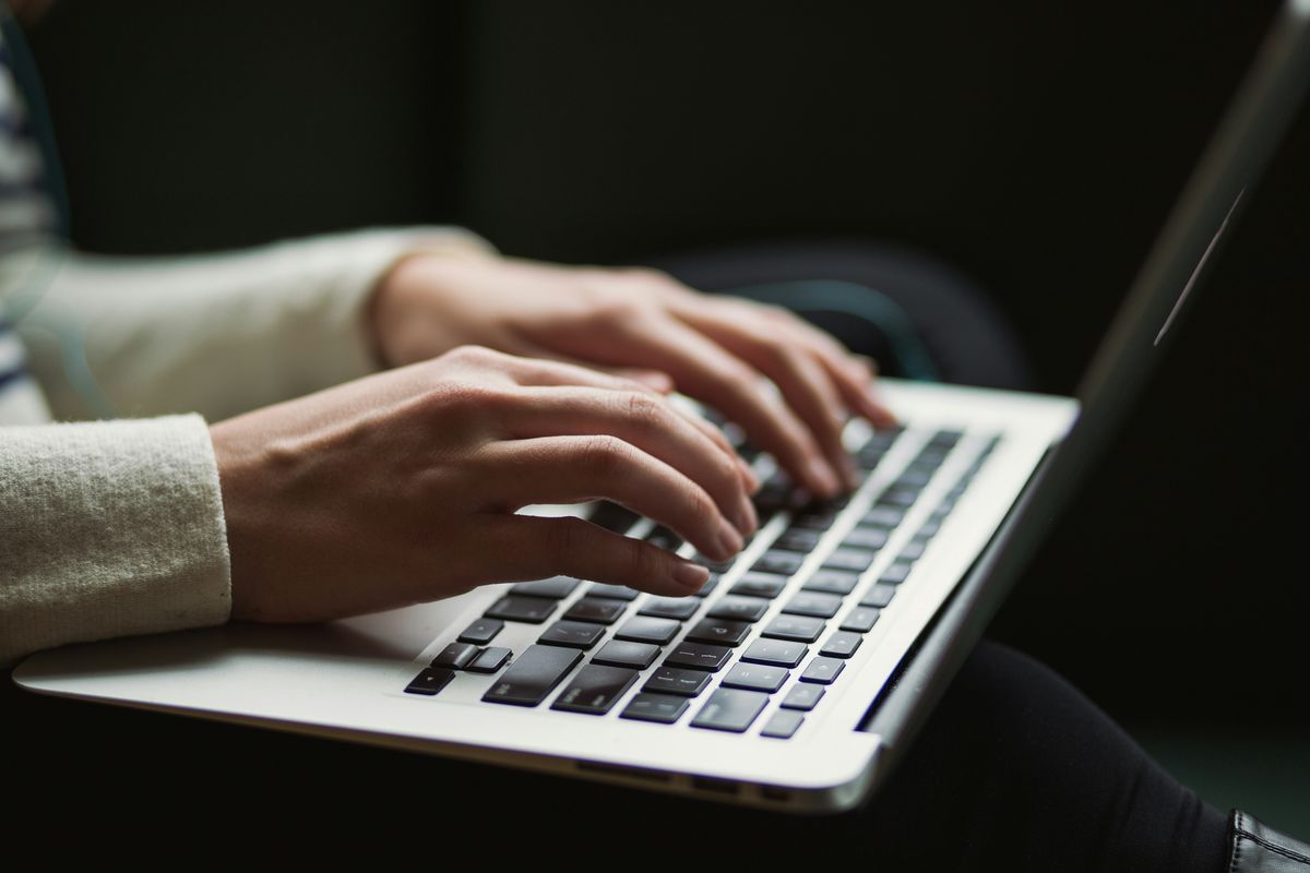 Using ChatGPT prompts to boost content SEO