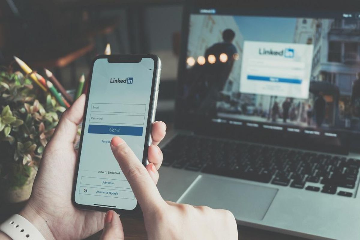 Using LinkedIn to grow and advertise a business