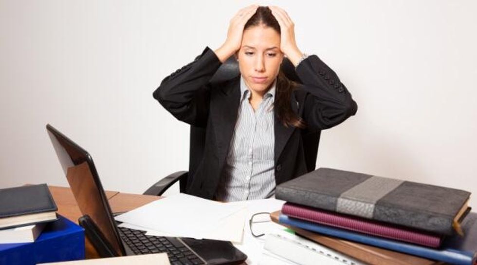 win more customers: busy business woman