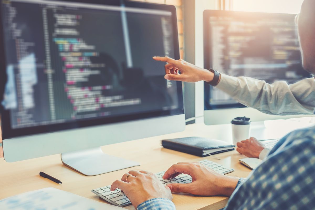 Working with a newly hired freelance software developer