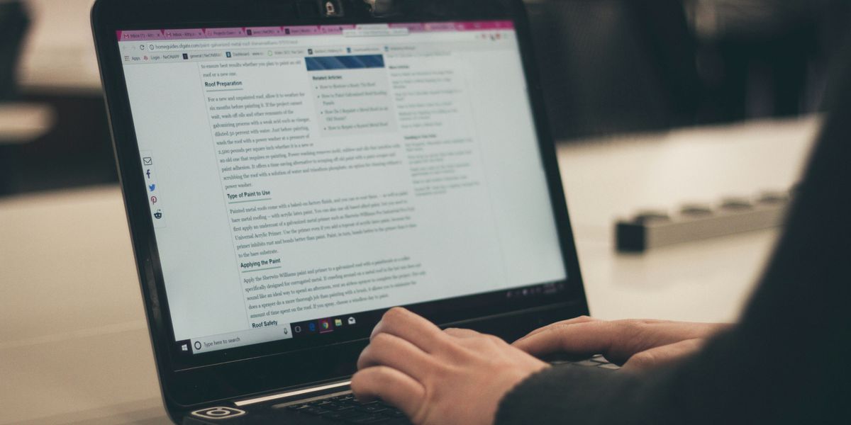 Writing blog content for B2B website